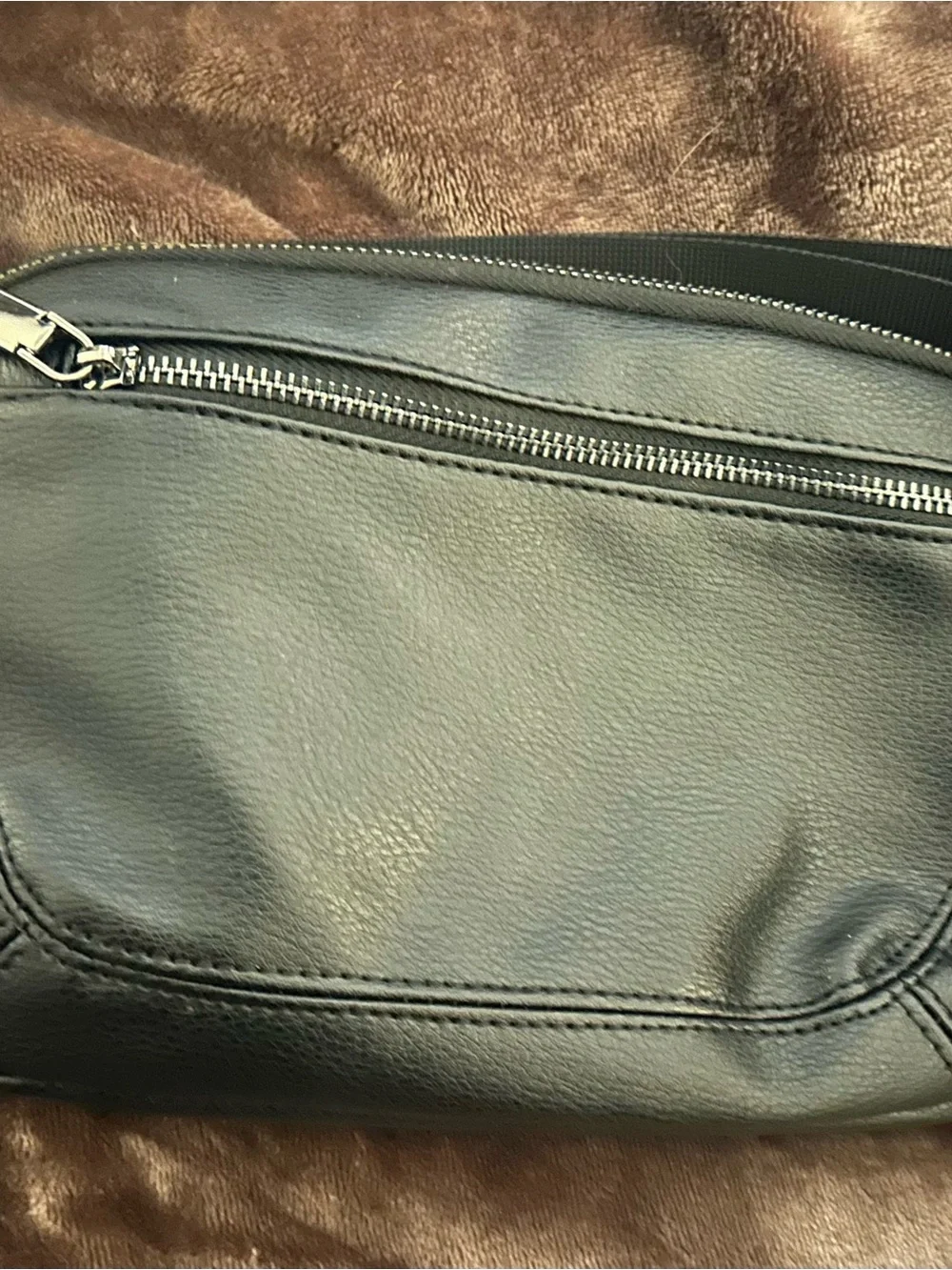 Black Leatherette Men's / Women’s Waist Bag - Sleek Everyday Carry